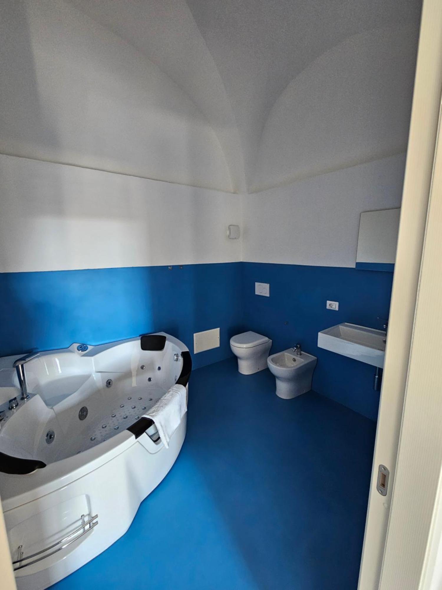 Hotel La Dama Del Castello Bosa Zewnętrze zdjęcie