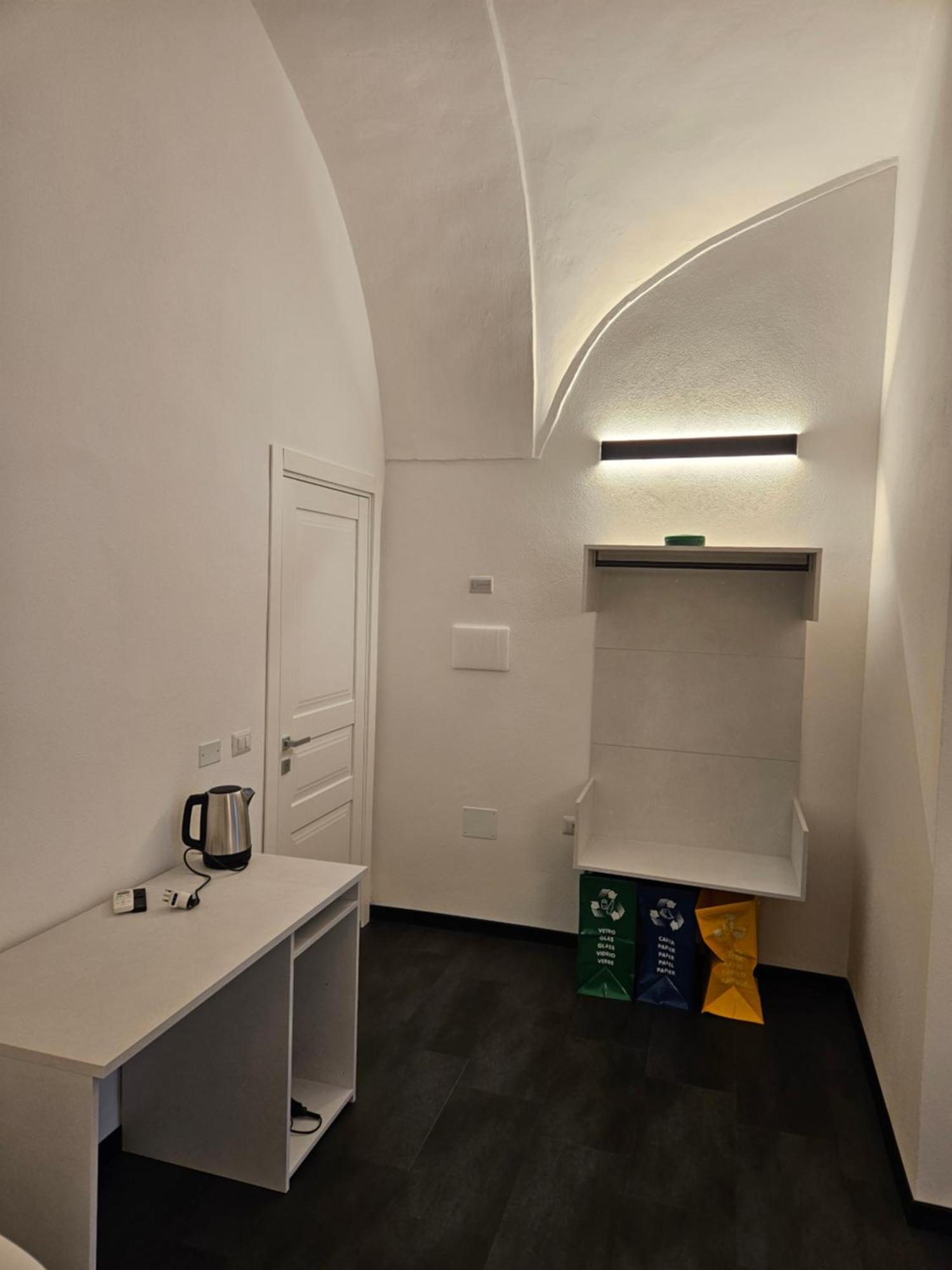 Hotel La Dama Del Castello Bosa Zewnętrze zdjęcie